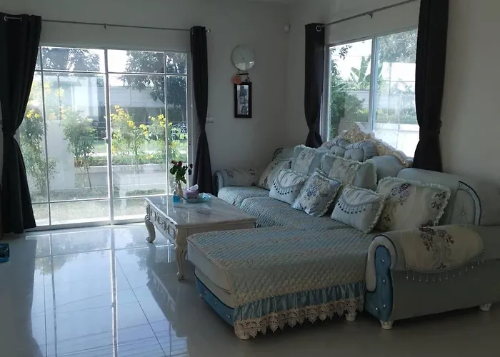 База отдыха Wanaleesirisuvarnaphumihouse *